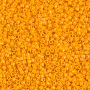 Delica - 11/0 - Duracoate Dyed Opaque Light Squash